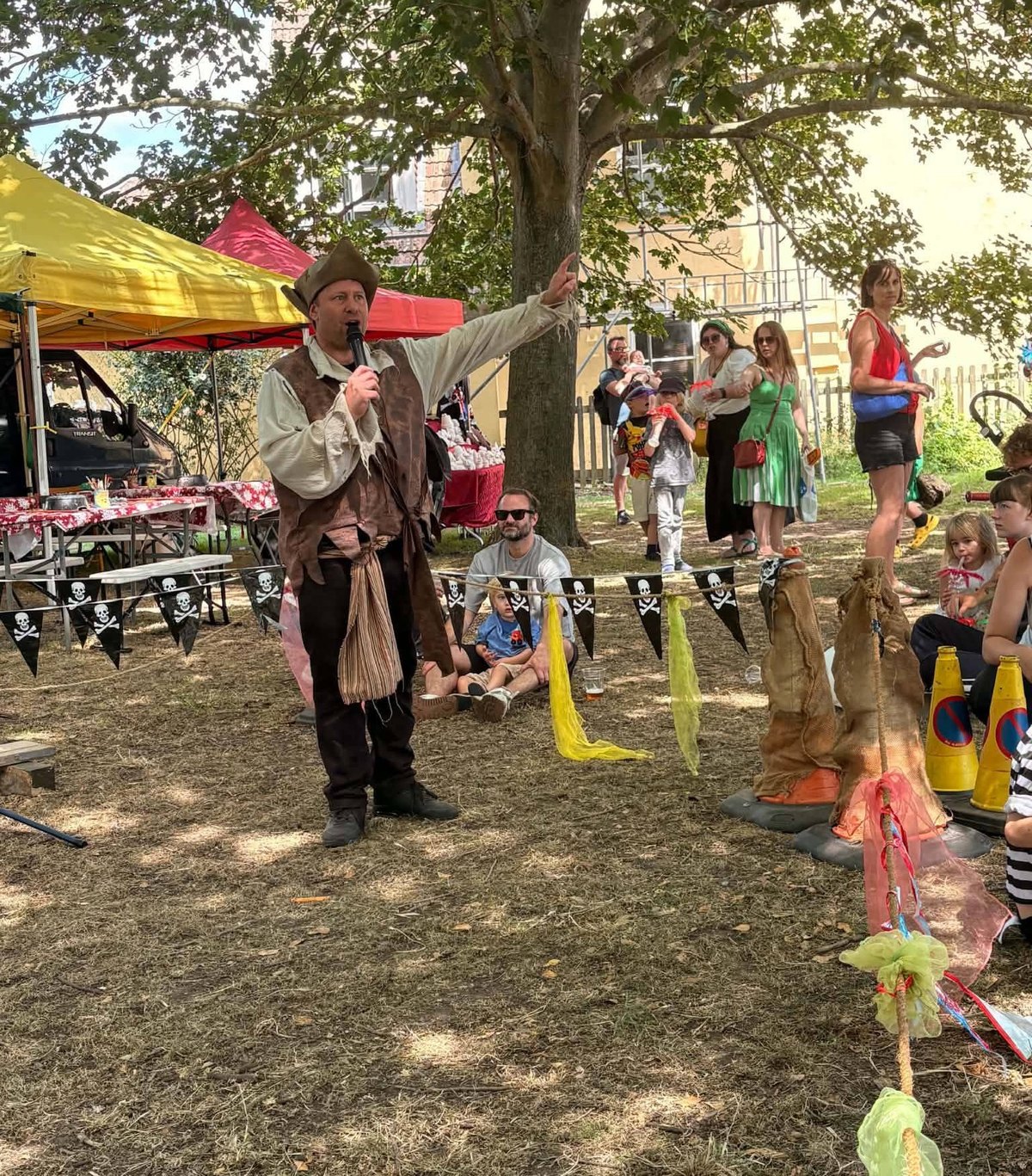 Pirate family show